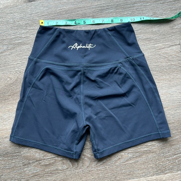 Alphalete shorts in navy - Picture 3 of 4